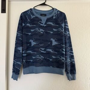 Lucky Brand Camouflage Blue Navy Crewneck Sweater Pullover Long Sleeve Lounge